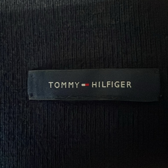 💙Tommy Hilfiger Scarf , Blue & White - Picture 7 of 7
